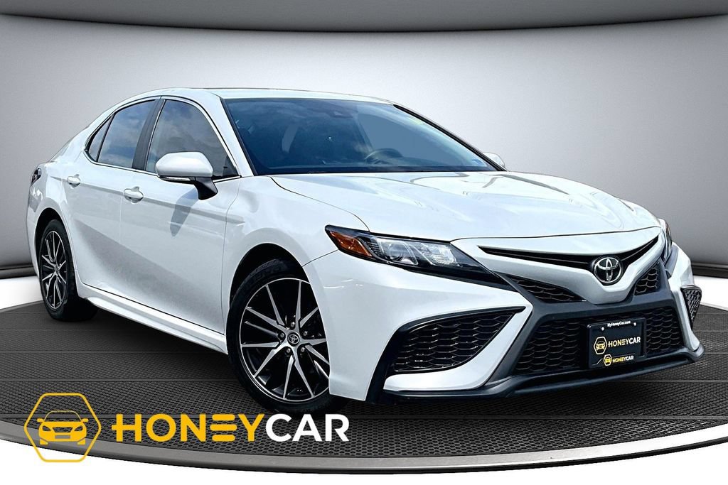 Used 2024 Toyota Camry SE