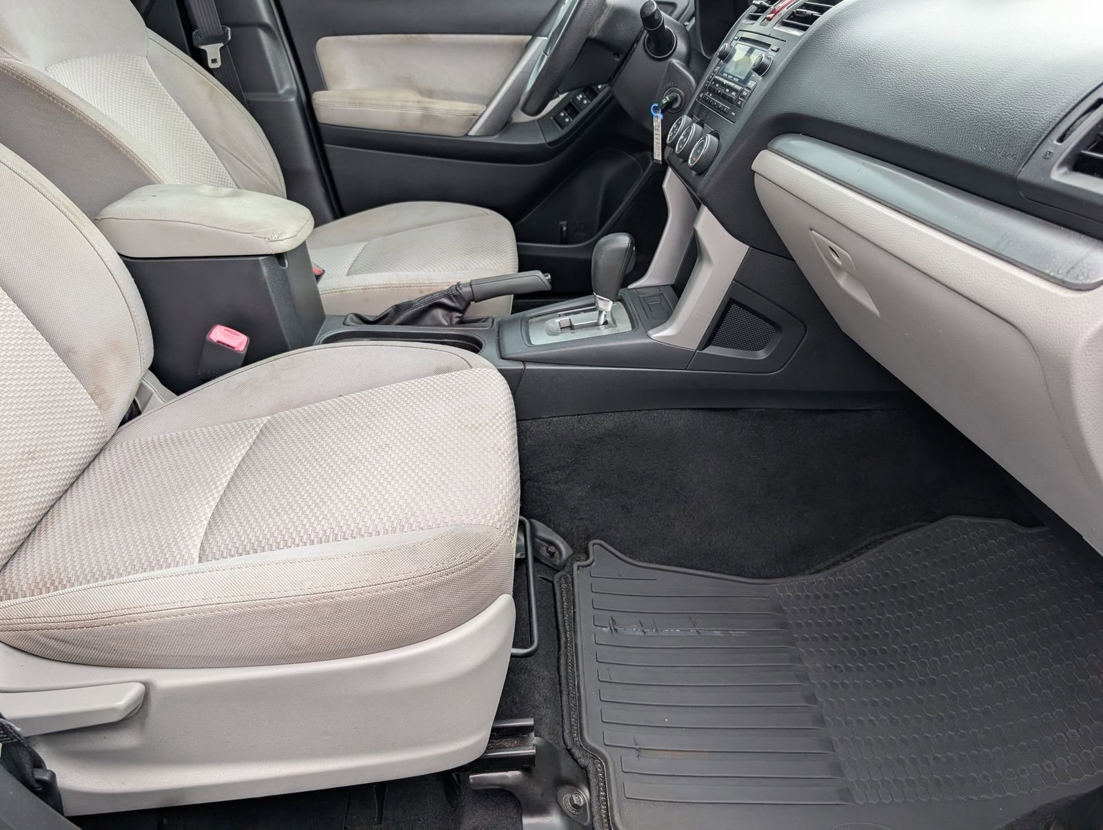 Used 2015 Subaru Forester 2.5i AWD/4WD image 24