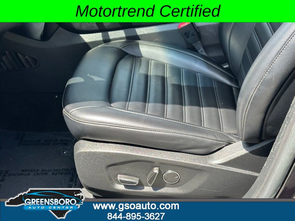 Used 2019 Ford Edge SEL w/ Equipment Group 201A FWD image 12