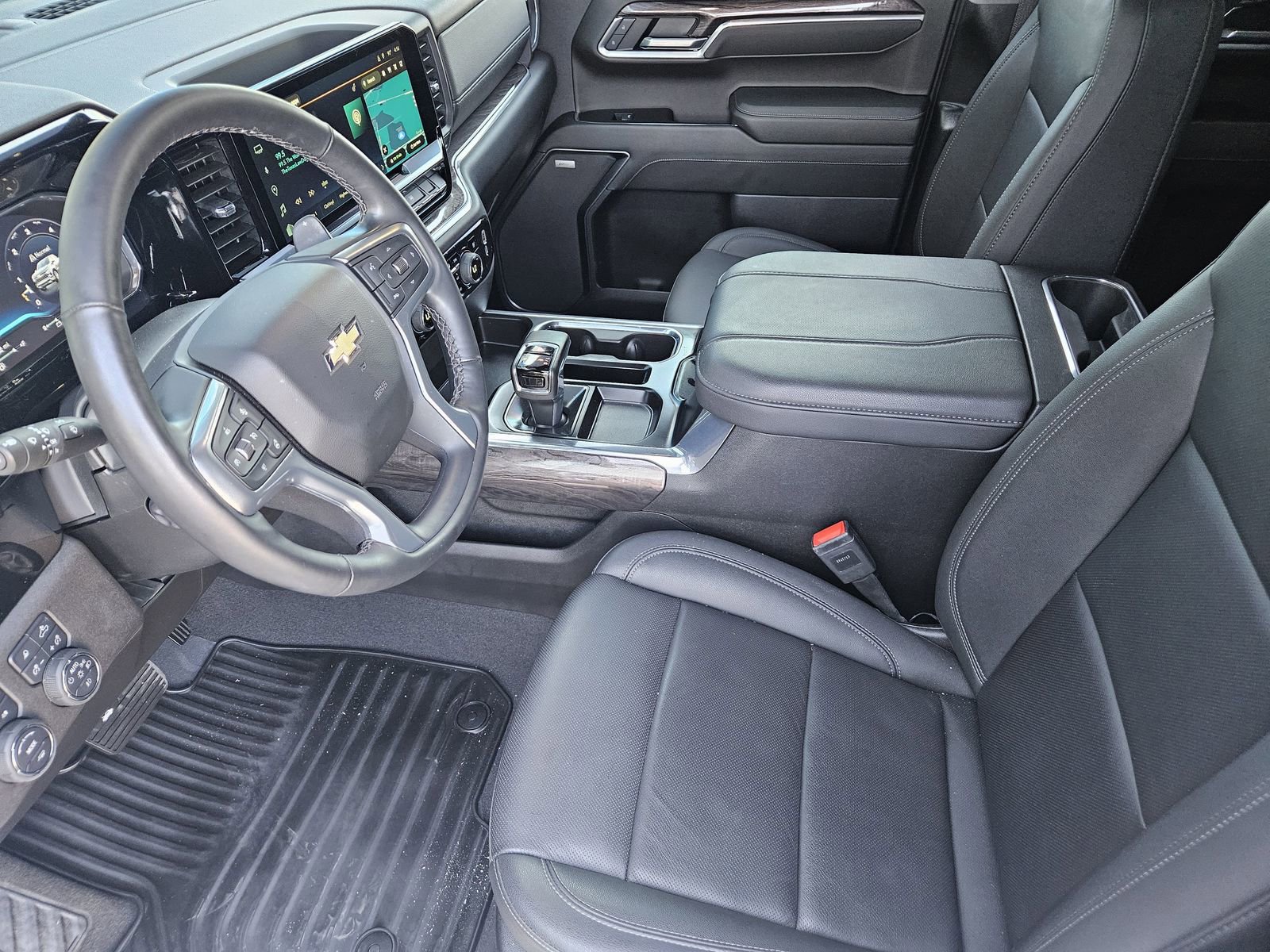 Certified 2025 Chevrolet Silverado 1500 LTZ image 17