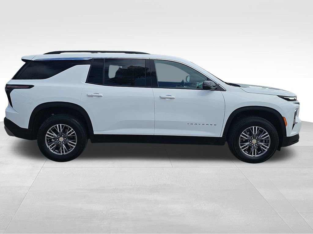 Used 2025 Chevrolet Traverse LT FWD video 2