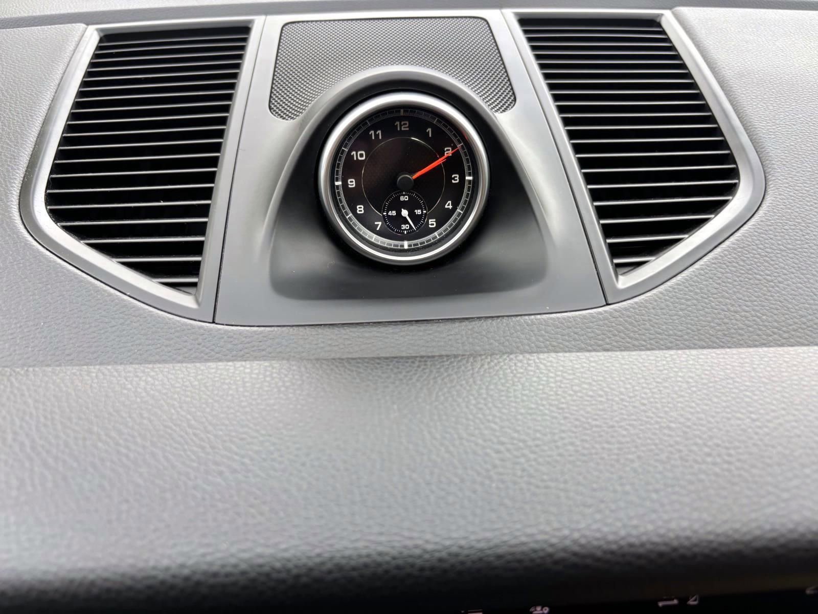 Used 2020 Porsche Macan AWD/4WD image 36