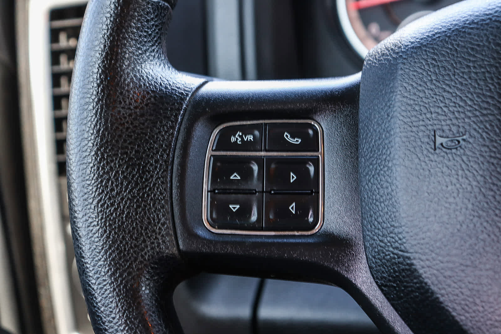 Used 2017 RAM 1500 Classic SLT image 18