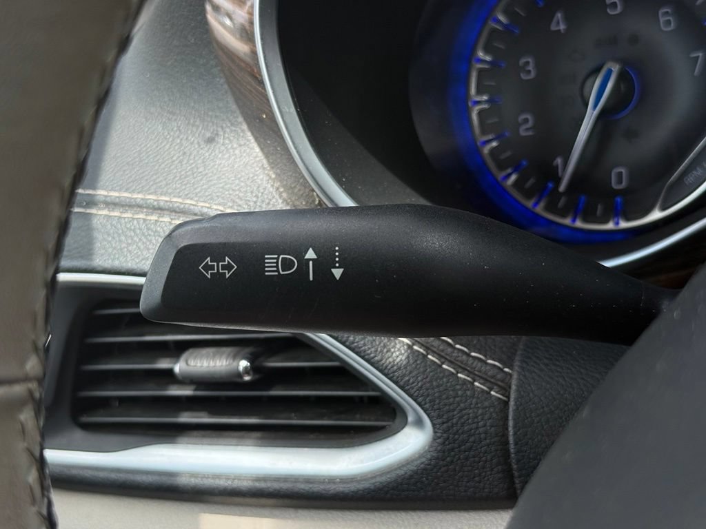 Used 2021 Chrysler Pacifica Limited w/ Premium & Safety Sphere Group AWD/4WD image 22