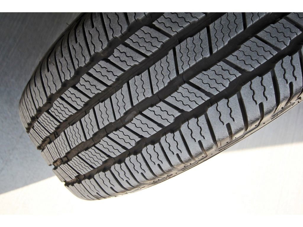 Certified 2022 Ford F150 XLT w/ Equipment Group 302A High image 30