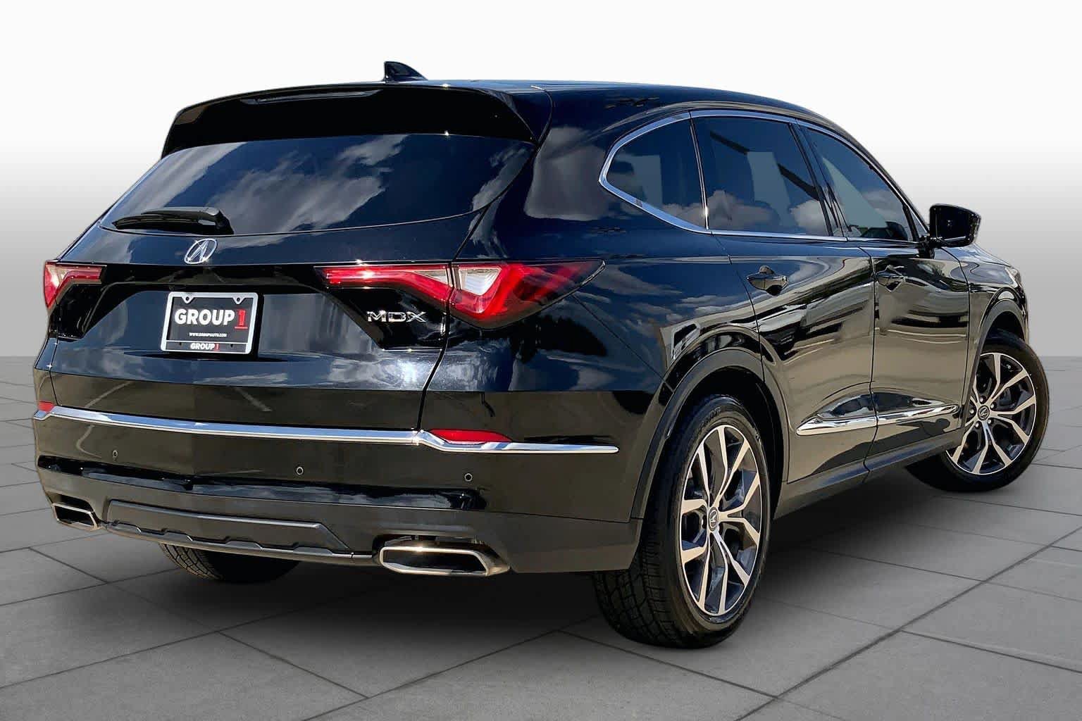 Used 2023 Acura MDX w/ Technology Package FWD image 13