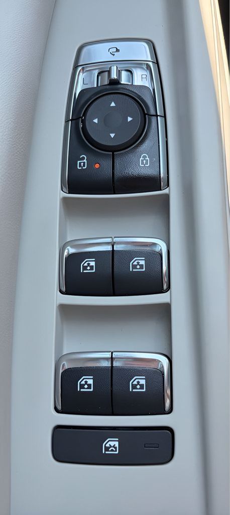 Certified 2026 Kia Carnival SX Prestige FWD image 20