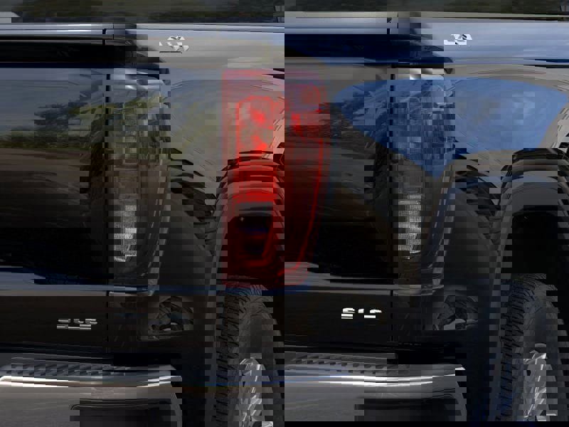 New 2026 GMC Sierra 1500 SLE image 11