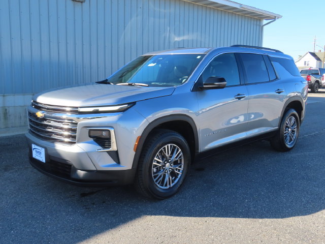 Used 2026 Chevrolet Traverse LT AWD/4WD image 7