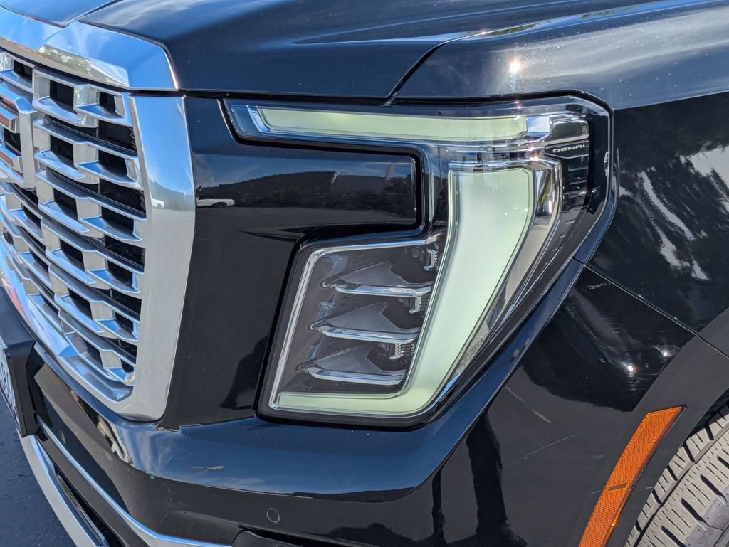 Used 2025 GMC Yukon Denali image 11