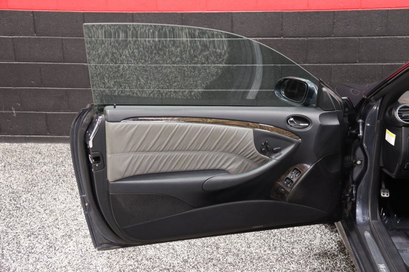 Used 2009 Mercedes-Benz CLK 350 Cabriolet image 36