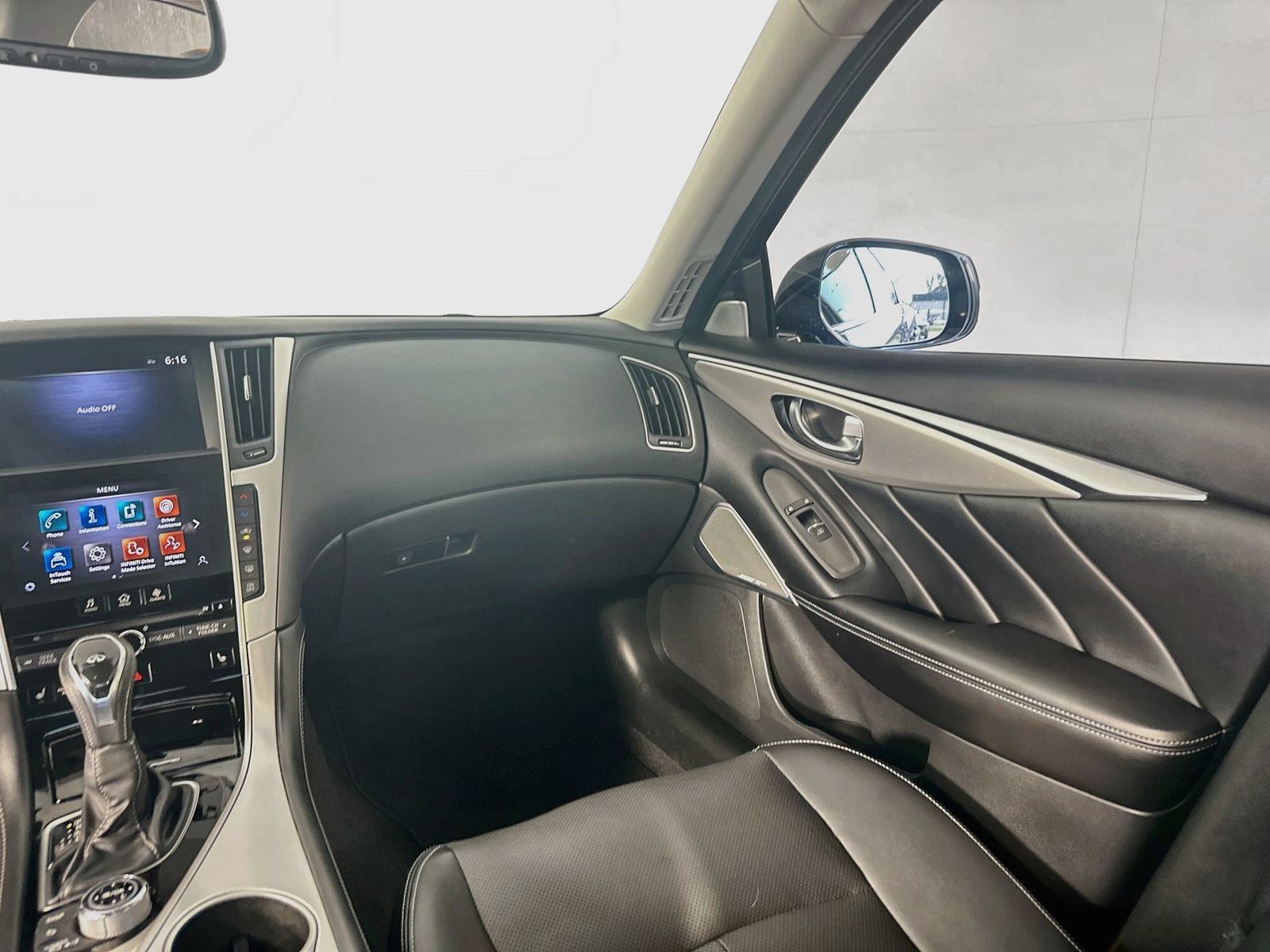 Used 2022 INFINITI Q50 Luxe w/ Cargo Package AWD/4WD image 24