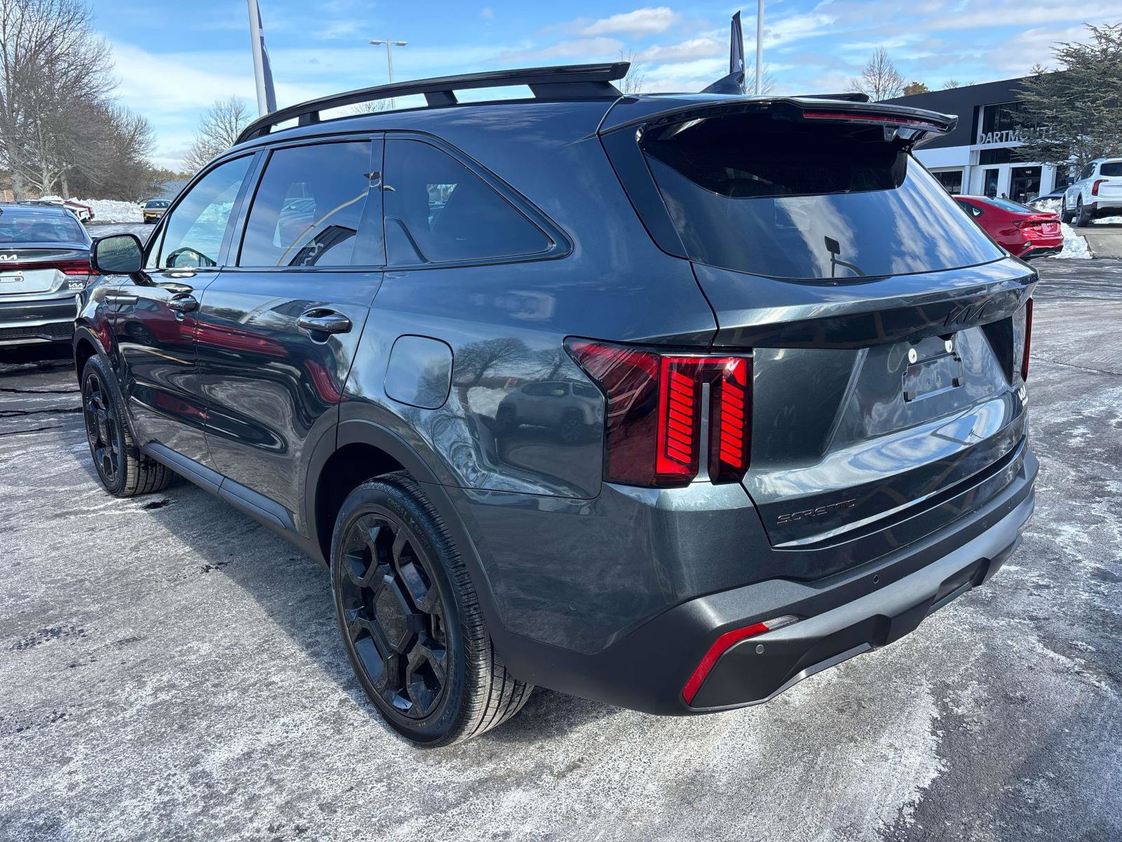 Used 2025 Kia Sorento SX Prestige image 3