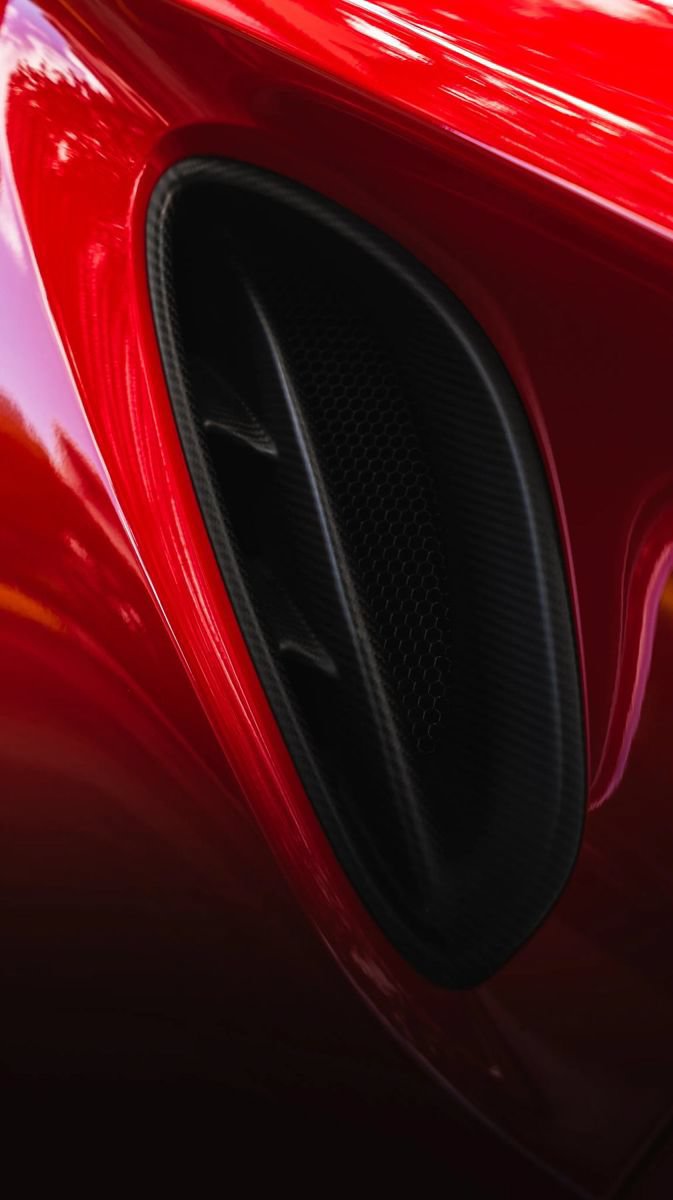 Used 2025 Lotus Emira RWD image 25