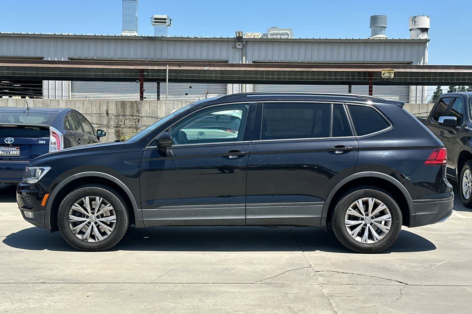 Used 2018 Volkswagen Tiguan S FWD image 6