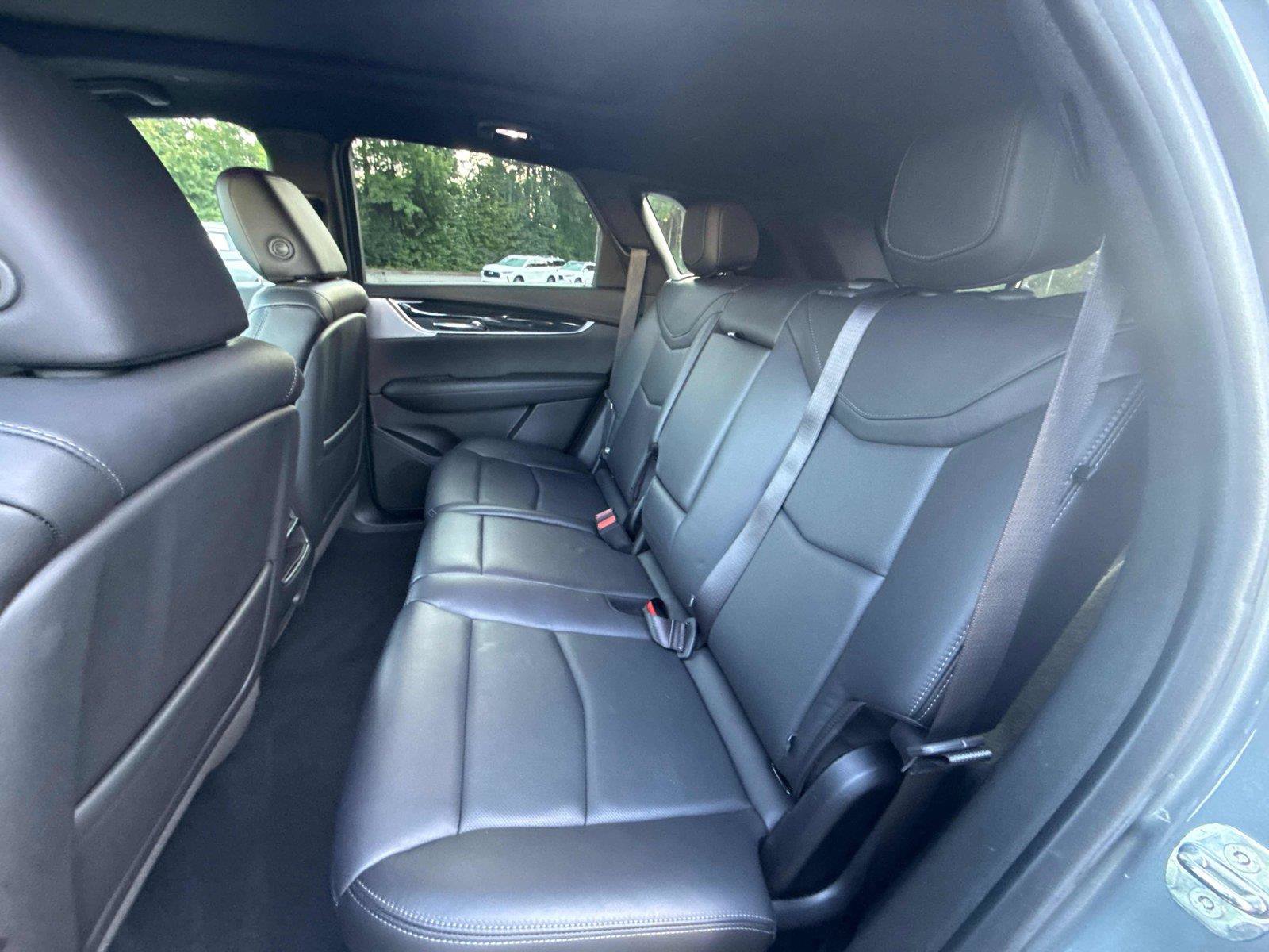 Used 2020 Cadillac XT5 Premium Luxury w/ LPO, Floor Liner Package FWD image 12