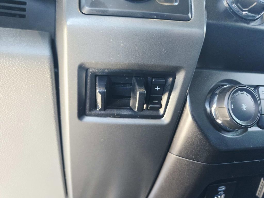 Used 2020 Ford F350 XLT image 31