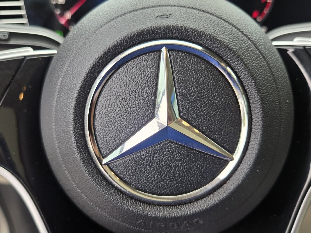 Used 2025 Mercedes-Benz GLE 350 4MATIC image 26