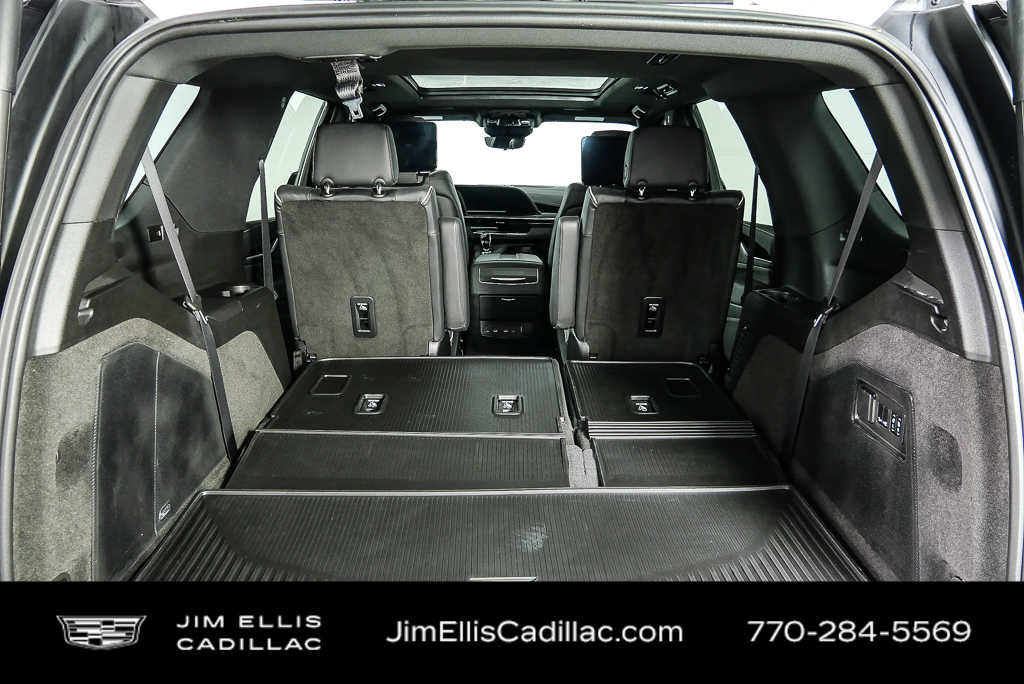 Used 2024 Cadillac Escalade Sport w/ LPO, ONYX Package image 36