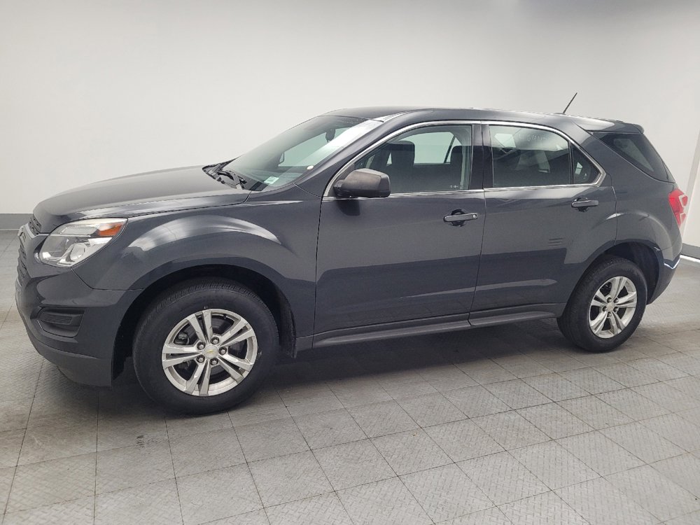 Used 2017 Chevrolet Equinox LS FWD image 2
