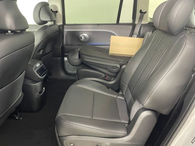 New 2026 Hyundai Ioniq 9 Calligraphy w/ Tow & Go Package image 4