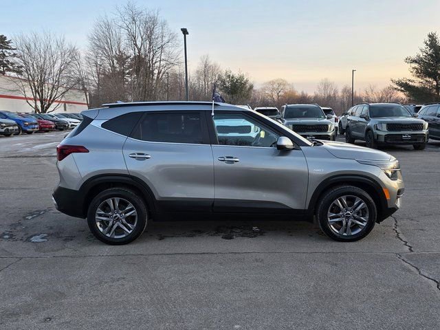 Certified 2023 Kia Seltos S image 9