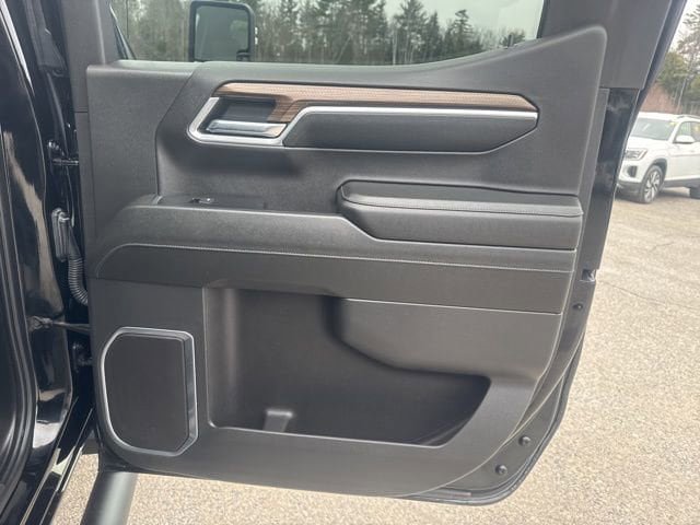 Used 2023 Chevrolet Silverado 1500 RST w/ Max Trailering Package AWD/4WD image 31