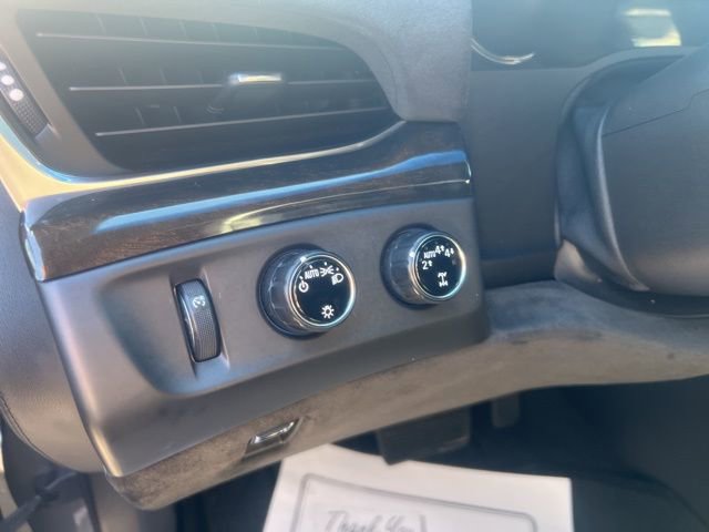 Used 2018 Cadillac Escalade Platinum image 10