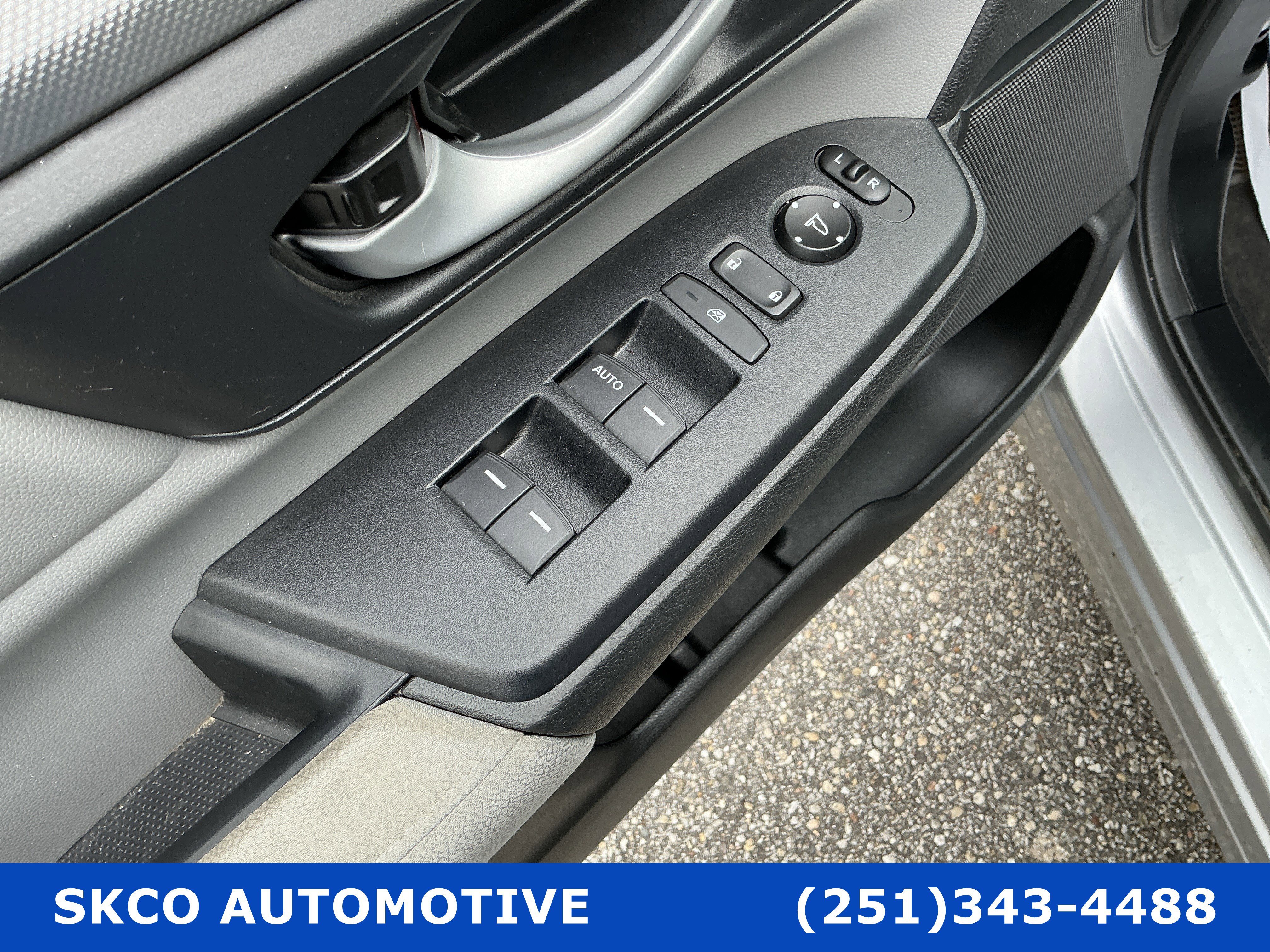 Used 2018 Honda CR-V LX image 22