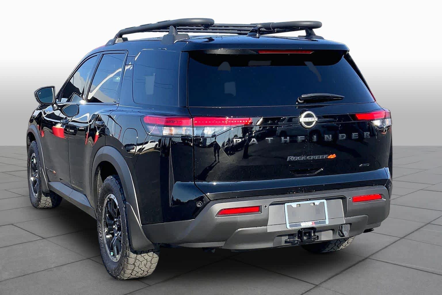 Used 2025 Nissan Pathfinder Rock Creek AWD/4WD image 12