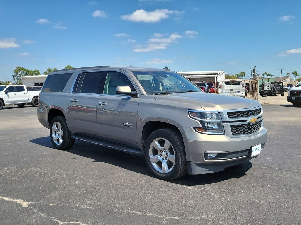 Used 2019 Chevrolet Suburban LT image 8