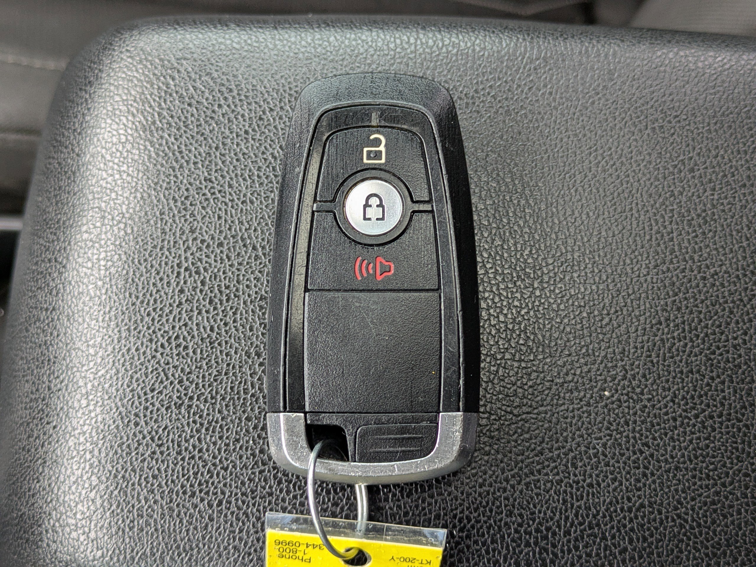 Used 2020 Ford EcoSport SE w/ SE Convenience Package image 30