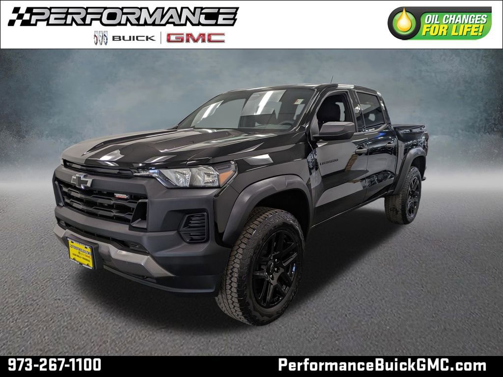 Used 2024 Chevrolet Colorado Trail Boss w/ Advanced Trailering Package AWD/4WD image 1