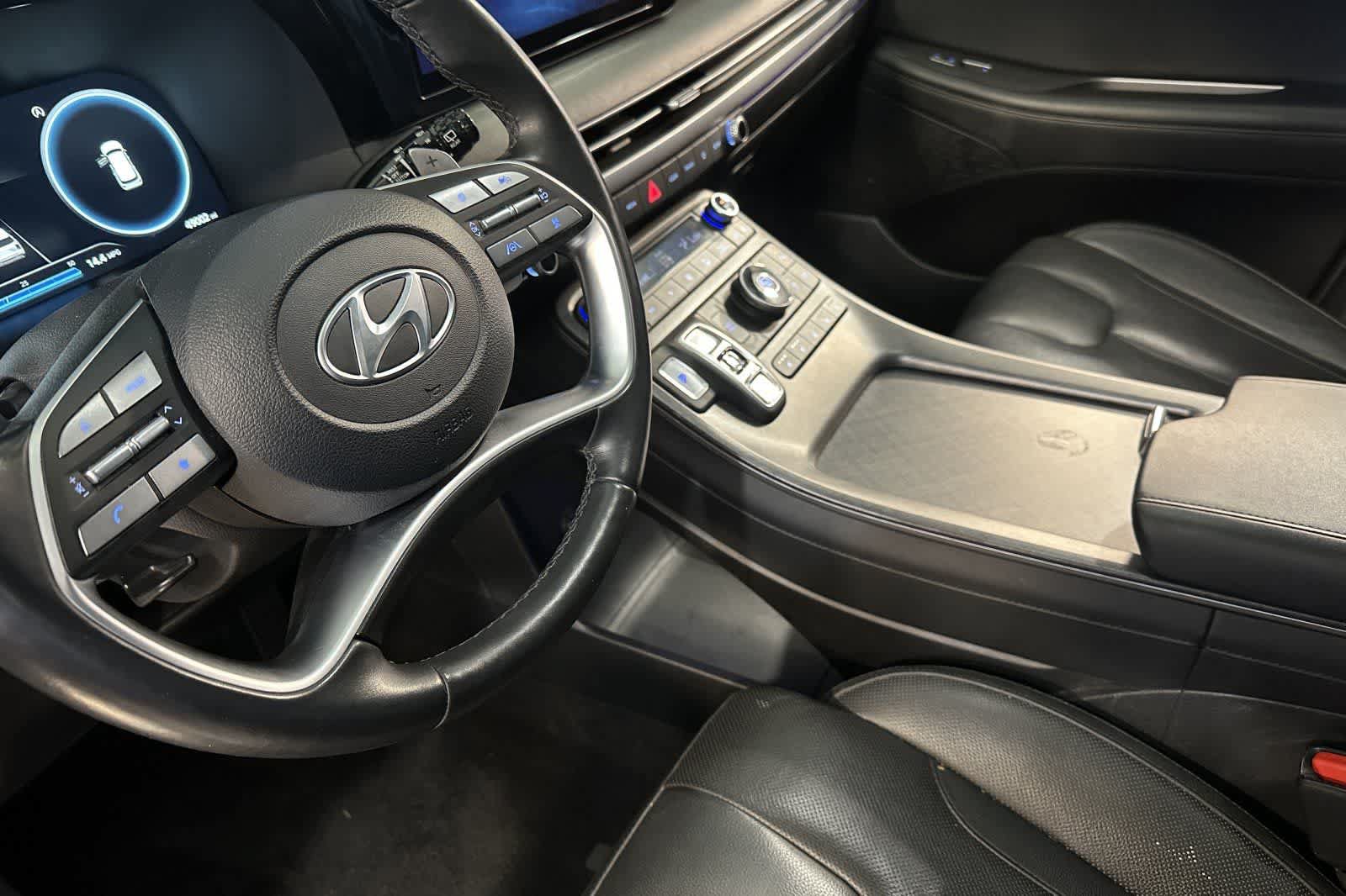 Used 2024 Hyundai Palisade Limited FWD image 14