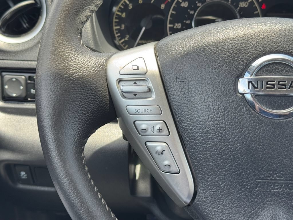 Used 2016 Nissan Versa Note SV FWD image 11
