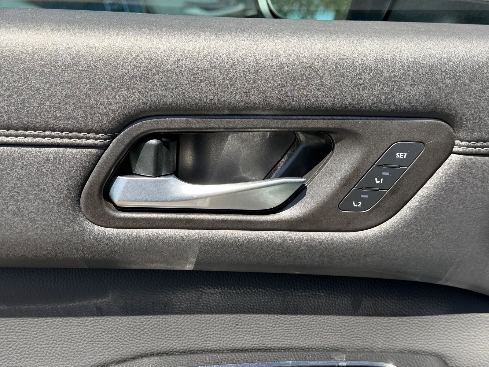 New 2026 Nissan Pathfinder Platinum image 25