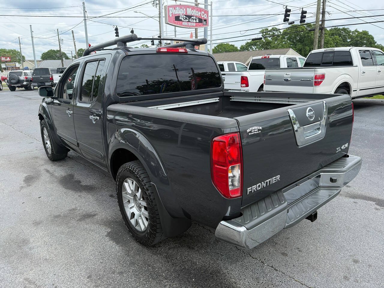 Used 2012 Nissan Frontier SL AWD/4WD image 6