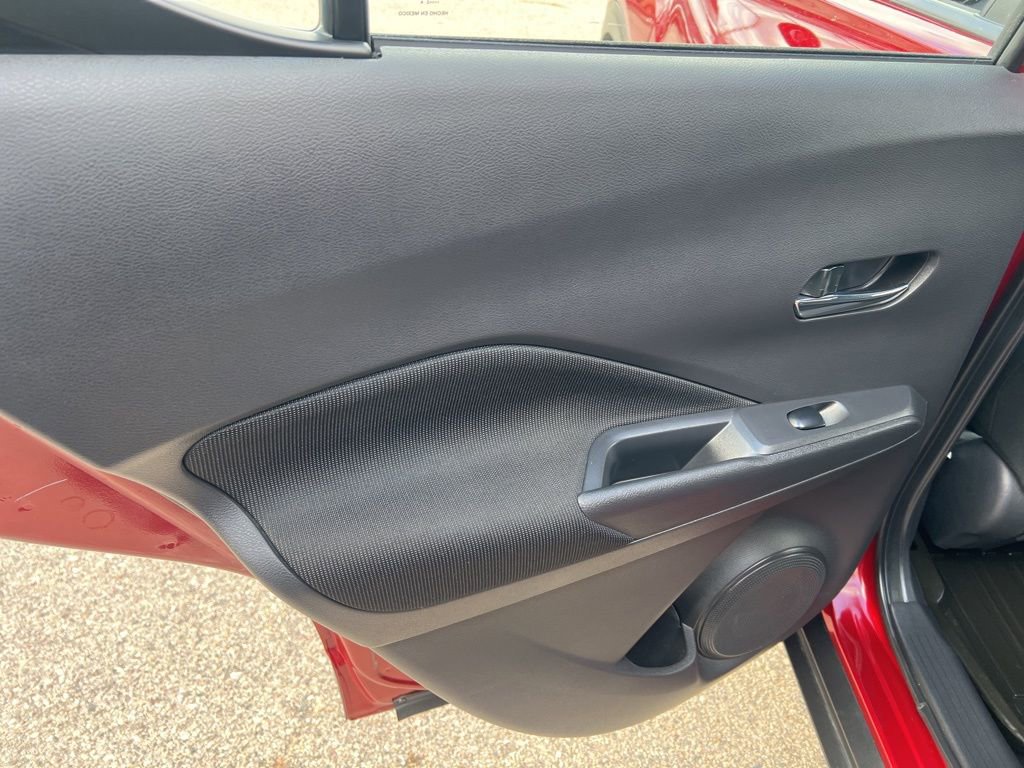 Certified 2024 Nissan Kicks SV image 10