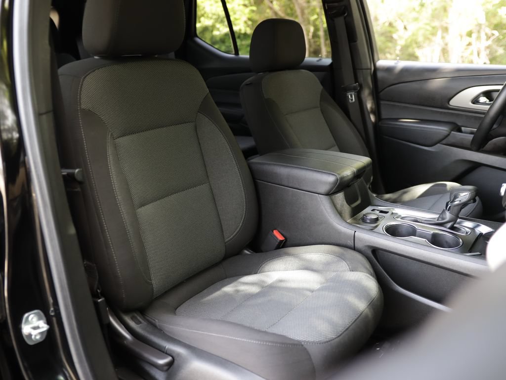 Used 2023 Chevrolet Traverse LT AWD/4WD image 33