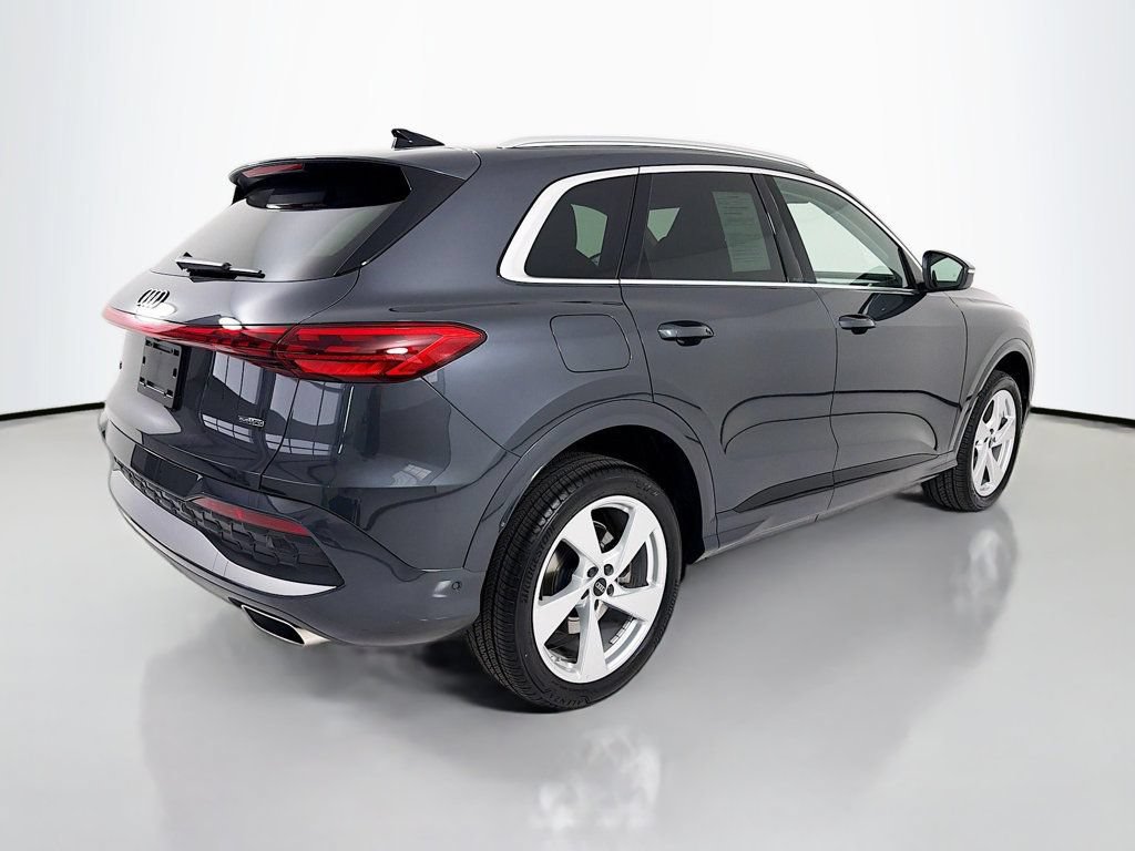 Certified 2025 Audi Q5 Premium Plus w/ Premium Plus AWD/4WD image 7