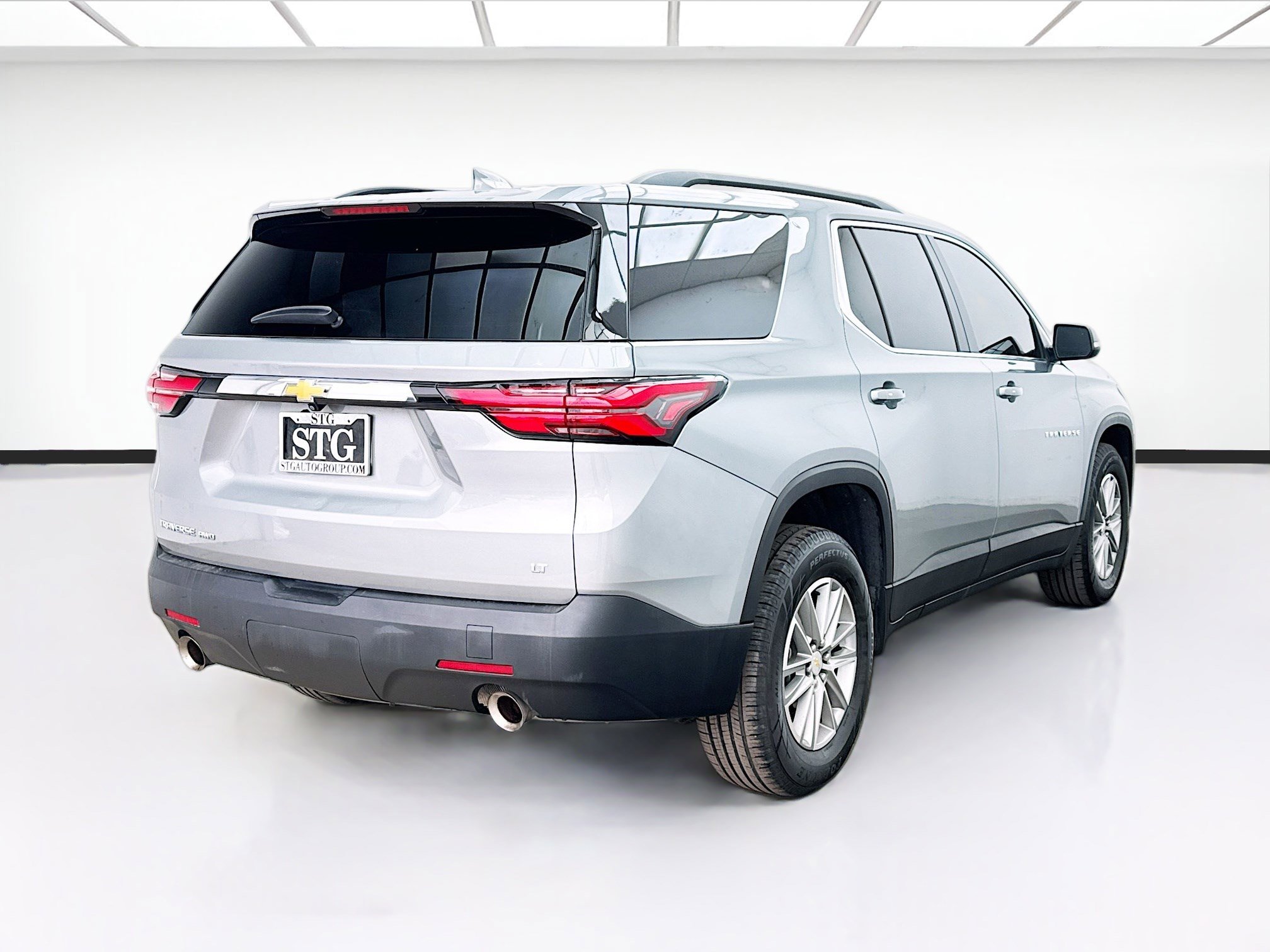 Used 2023 Chevrolet Traverse LT image 4