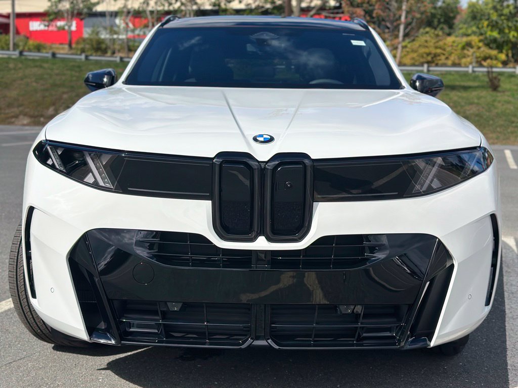 New 2027 BMW X5 xDrive40i w/ M Sport Professional Package AWD/4WD image 10