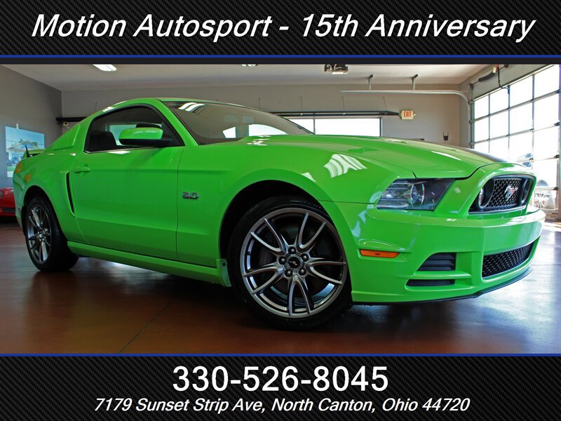 Used 2013 Ford Mustang GT Premium w/ Brembo Brake Pkg RWD image 2