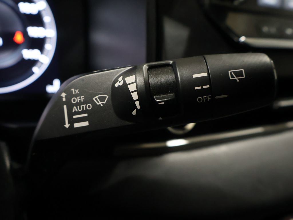 Used 2024 Mitsubishi Outlander SE image 40