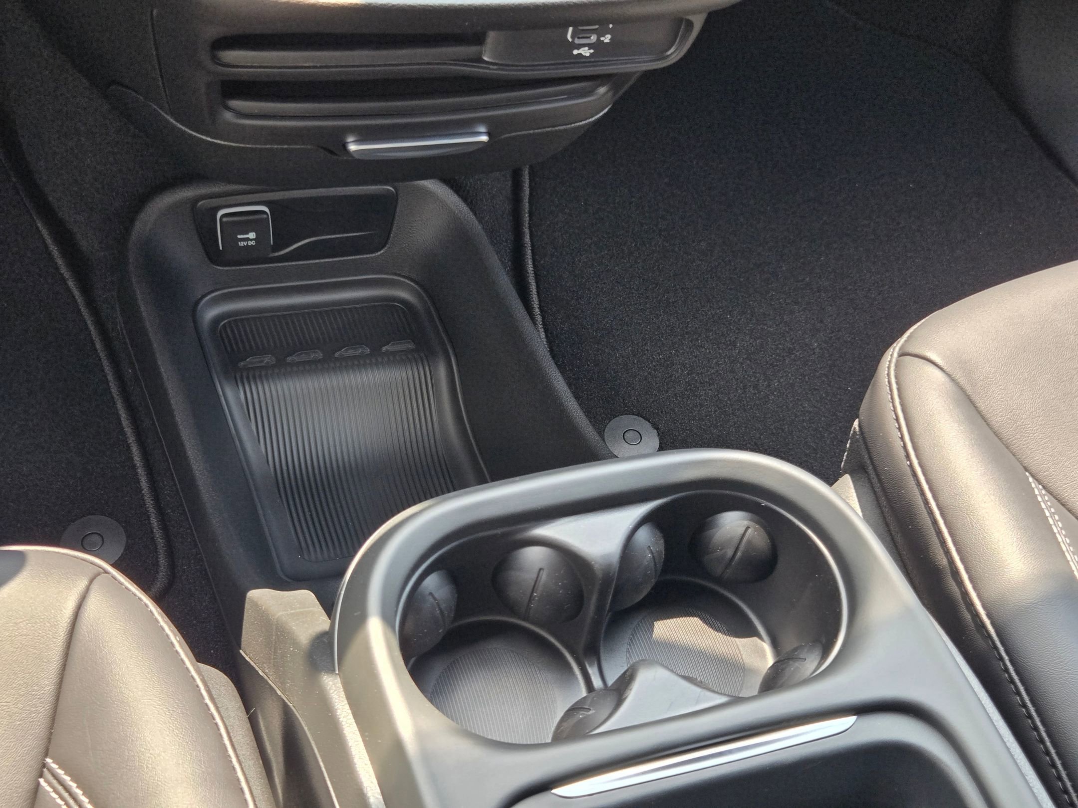 New 2027 Chrysler Pacifica Select FWD image 31