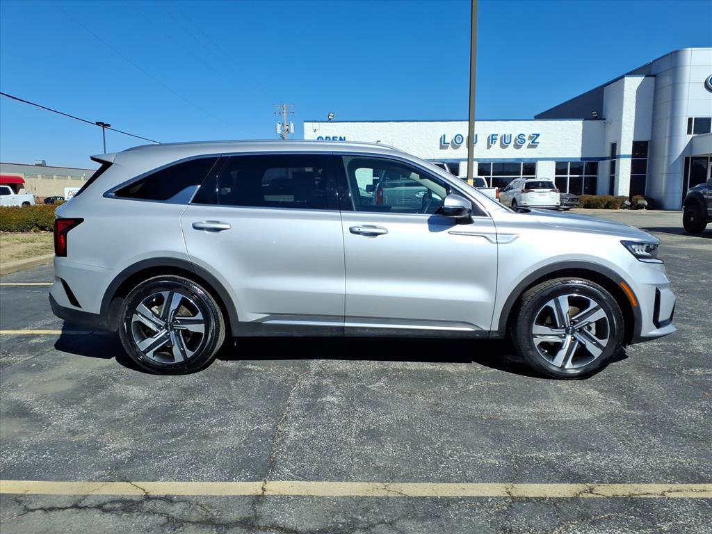 Used 2023 Kia Sorento EX image 31