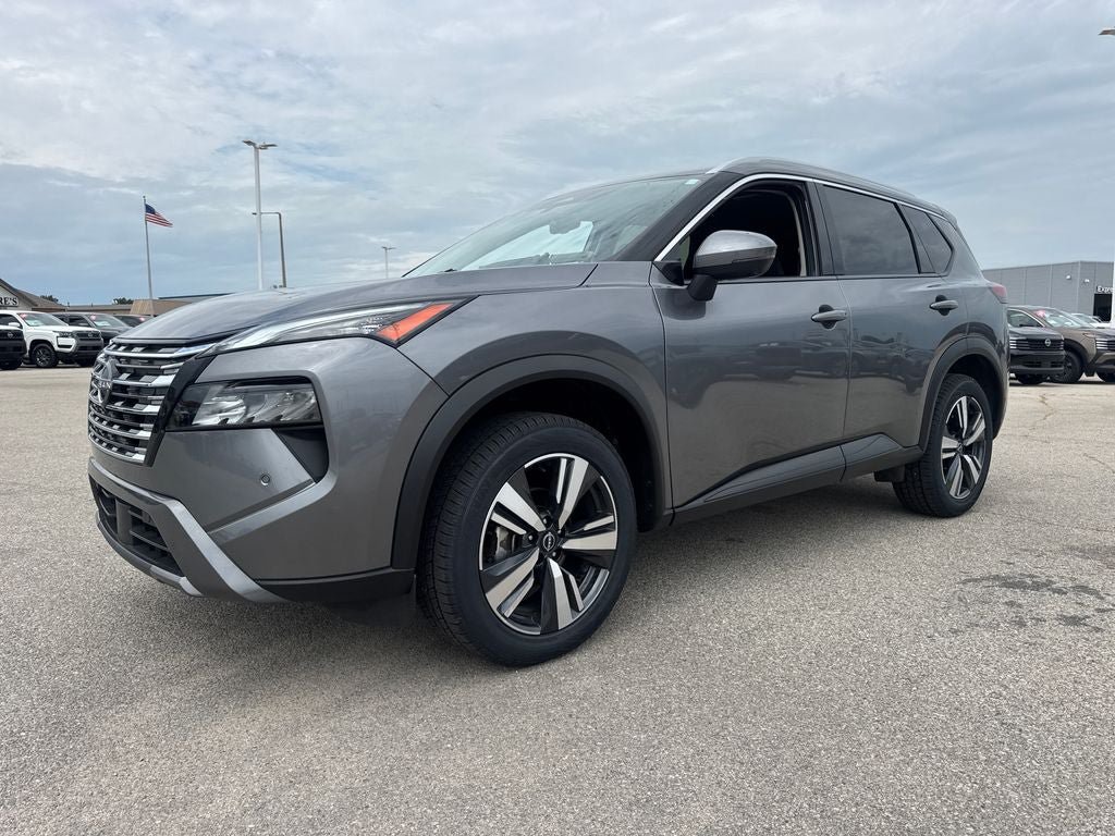 Used 2025 Nissan Rogue SL FWD video 2