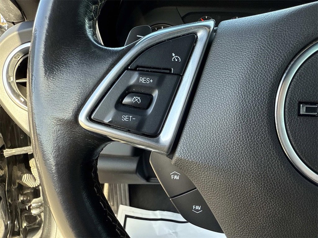 Used 2020 Chevrolet Camaro LT image 14