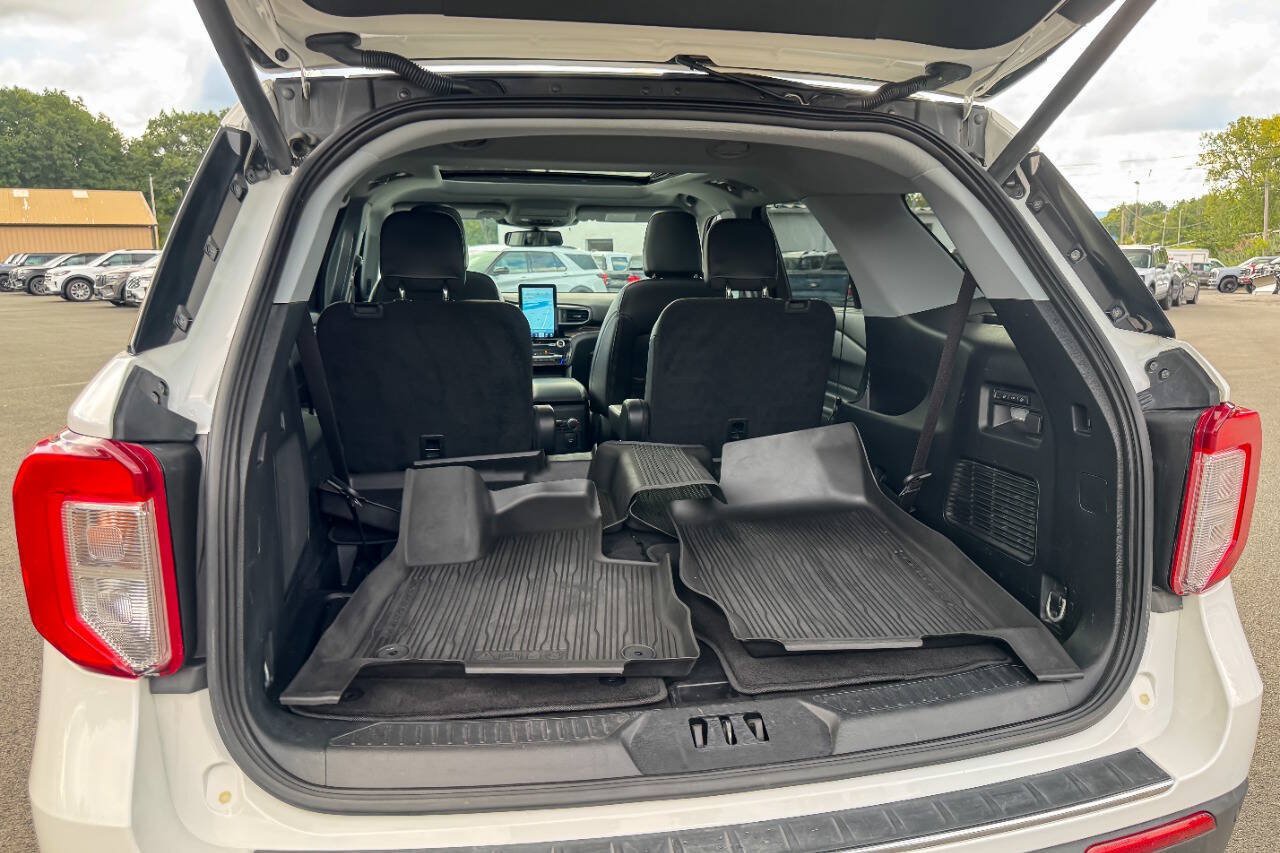 Used 2023 Ford Explorer Limited w/ Limited Technology Package AWD/4WD image 19