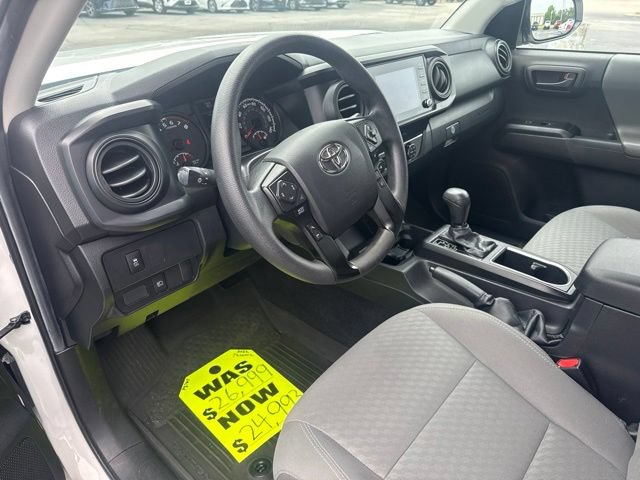 Used 2022 Toyota Tacoma SR w/ SR Convenience Package RWD image 19